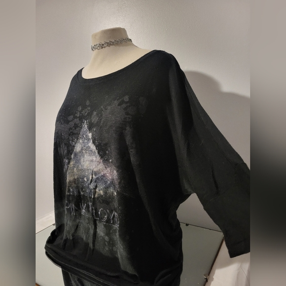 PINK FLOYD GRAPHIC 3/4 SLEEVE TOP - Picture 3 of 4